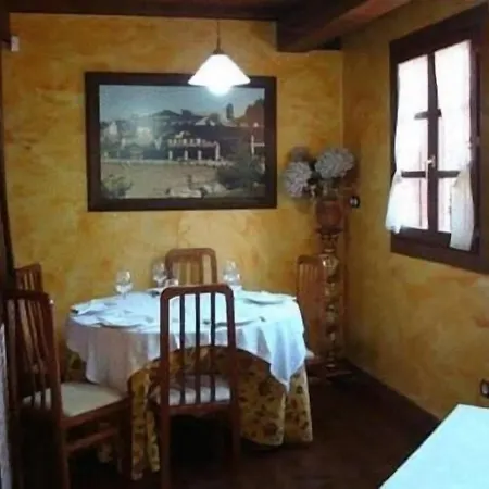 Pensión Restaurante Prada A Tope 3*