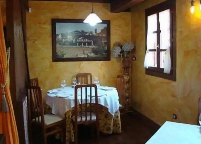 Pensión Restaurante Prada A Tope 3*